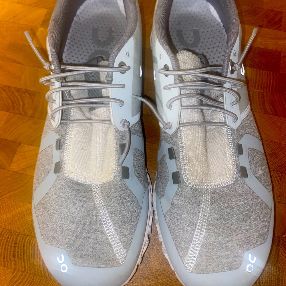 On Cloud 5 Terry Sneakers Women’s US 9.5